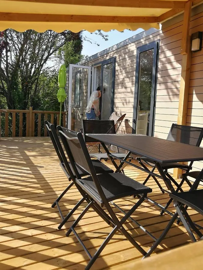 Hotel Camping Forcalquier Les Routes De Provence Francia