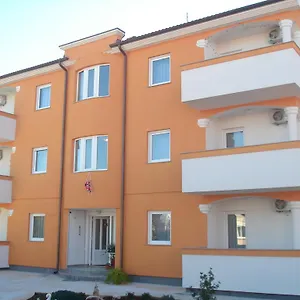 https://apartments-buzleta-ii.in-istria.net